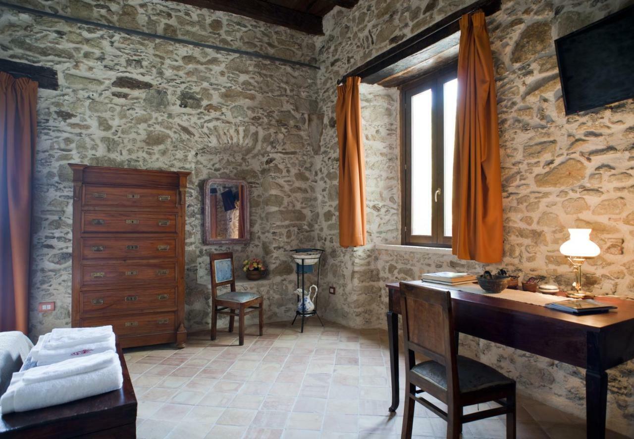 Residenza D'Epoca Borgodifiume Hotel Fiumefreddo Bruzio Buitenkant foto