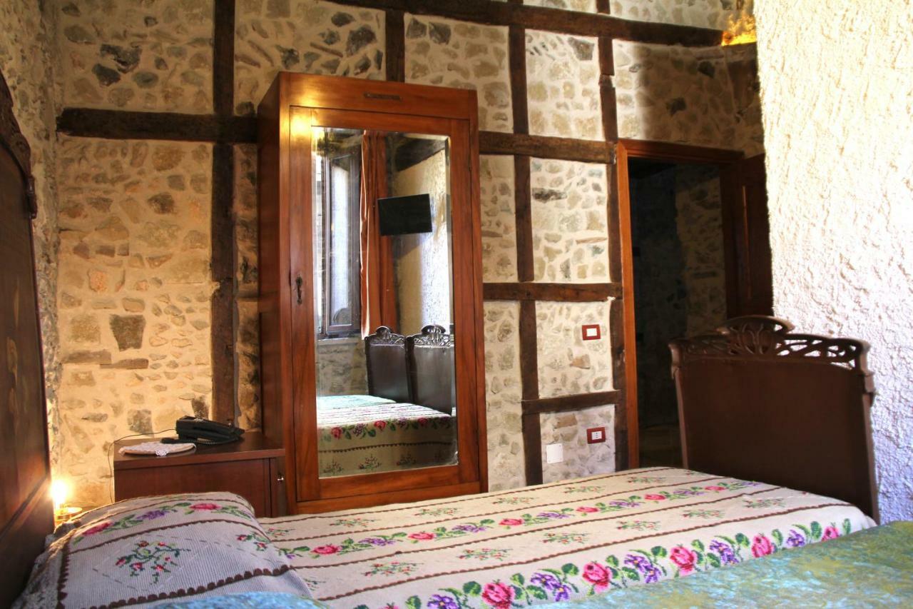 Residenza D'Epoca Borgodifiume Hotel Fiumefreddo Bruzio Buitenkant foto
