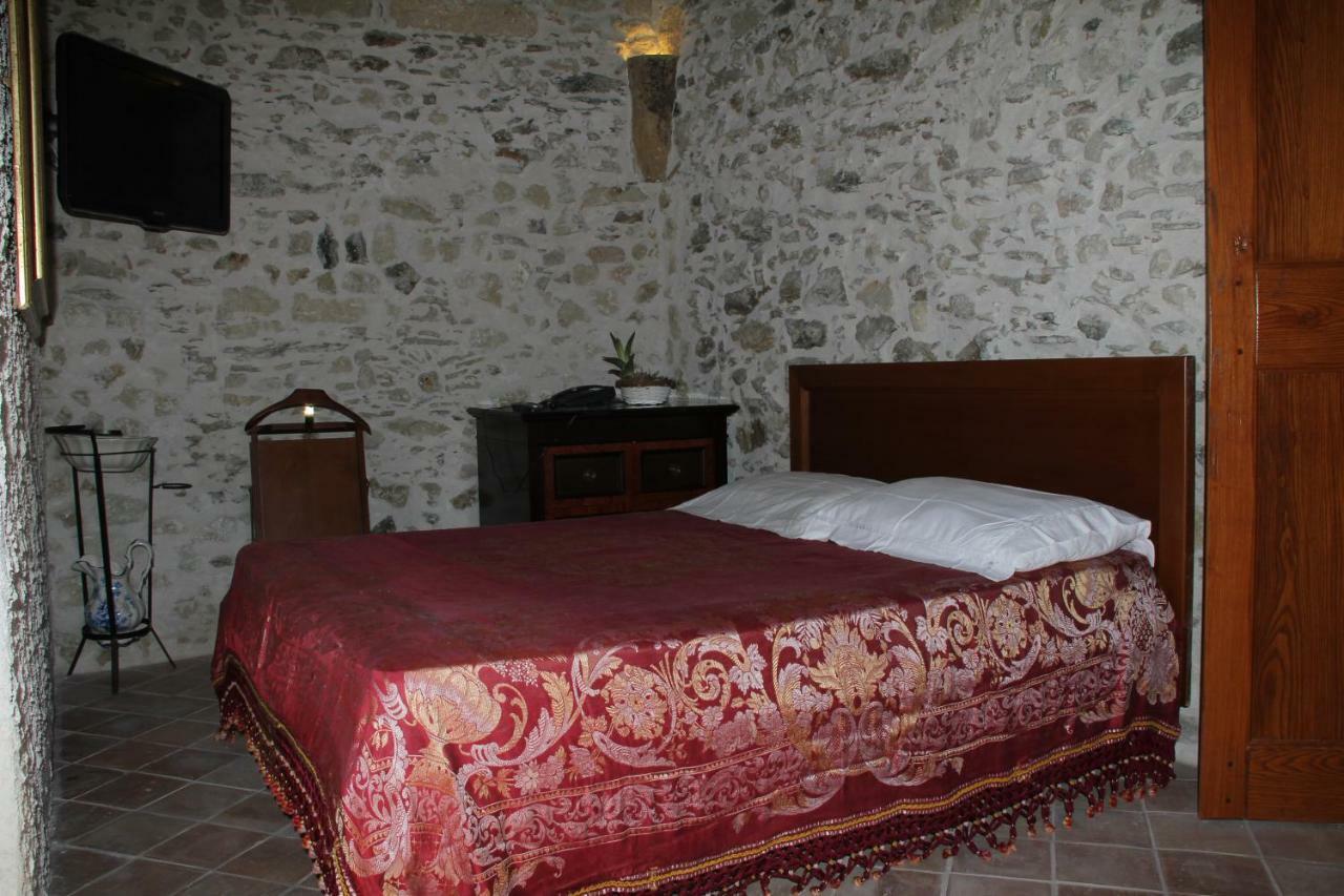 Residenza D'Epoca Borgodifiume Hotel Fiumefreddo Bruzio Buitenkant foto